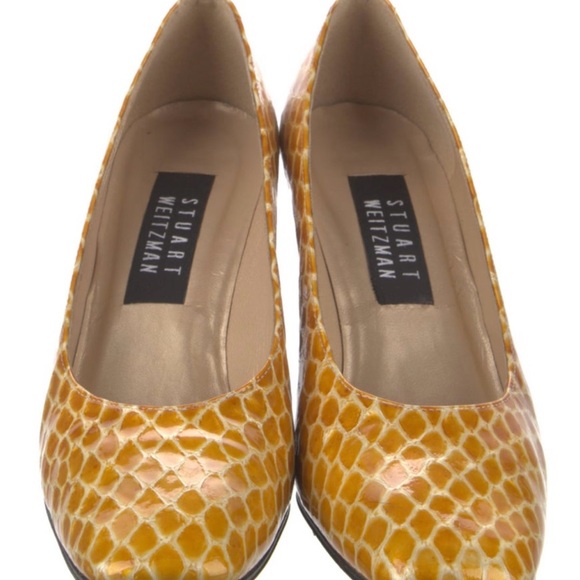 COPY - Stuart Weitzman Leather Pumps-Gold-Size 7 AA (Narrow) - Picture 3 of 5
